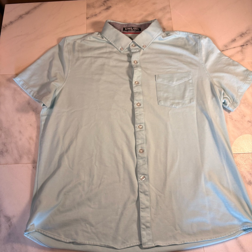 Women's Light Blue Button-Down Short Sleeve Shirt